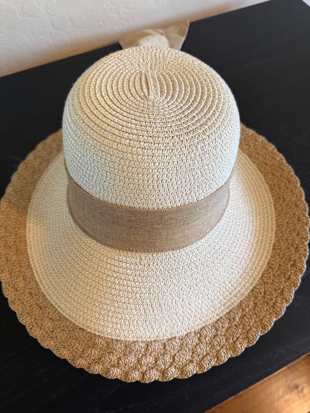 Wide Brim Straw Sun Hat Beige Ribbon Bow New No tag - Picture 11 of 14